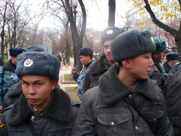 Во время разгона Крестного хода 4 ноября 2008 г. в Москве