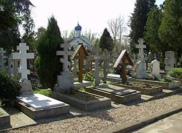 Русское кладбище в Сен Женевьев де Буа под Парижем