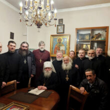 Великие патриоты Украины из РПЦЗ(А) не хотят воевать за неё