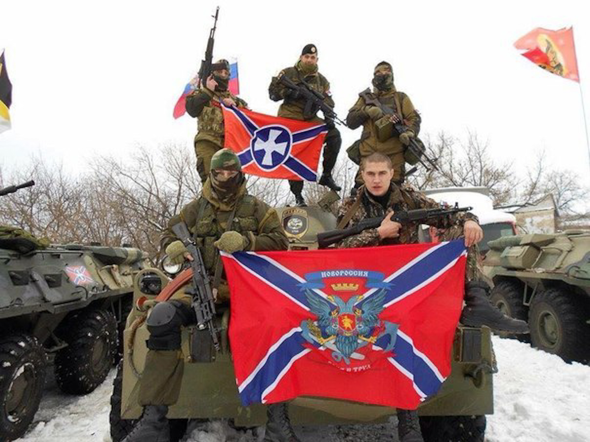 БТР С флагом Новороссии