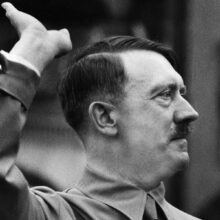 Гитлер: «Национальная Россия для нас опаснее, чем большевицкая». Русская Идея