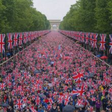 Миллионы британцев вышли на улицы с протестом против мигрантизации