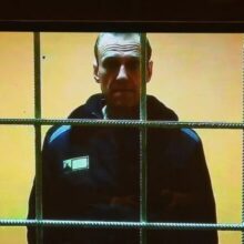 Мосгорсуд приговорил Навального к 19 годам лишения свободы по делу об экстремизме. Русская Идея
