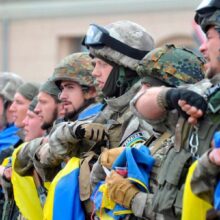 Почему военнослужащие ВСУ не сдаются в плен массово. Русская Идея