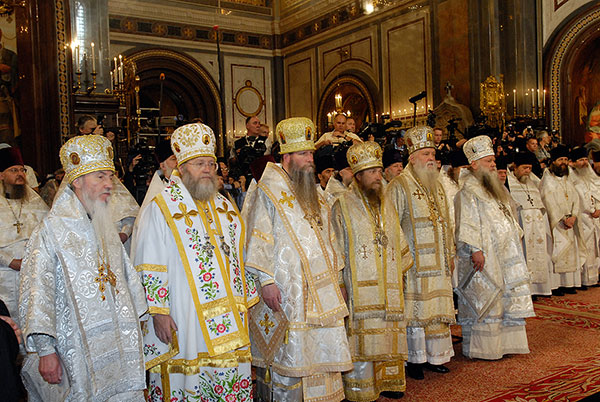 Архиереи РПЦЗ (МП): Марк, Иларион, Кирилл, Евтихий, Михаил, Петр